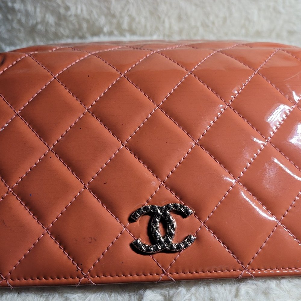 🛑 SOLD 🛑 Chanel L-Yen Long Wallet in Patent Leather - Picture 2 of 8